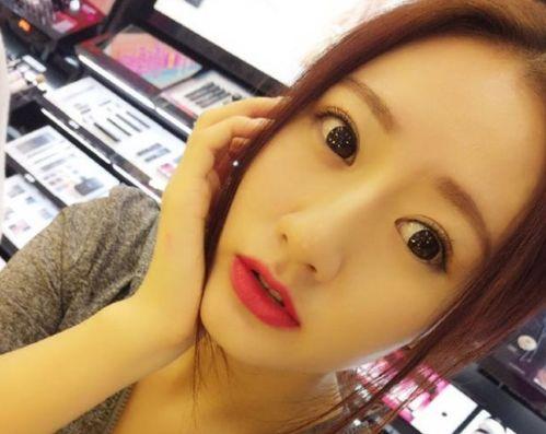 网红直播间吃瓜张露文,张露文吃瓜大揭秘