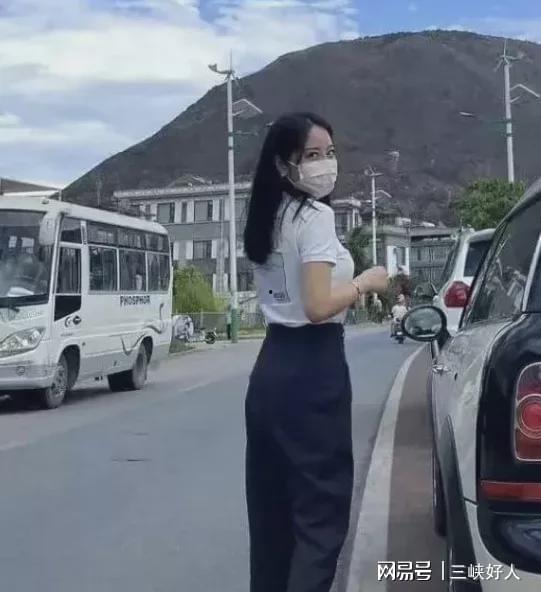 河北花店老板娘吃瓜网,吃瓜网背后的温馨故事