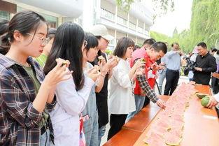 学校官网的吃瓜群众,吃瓜群众眼中的学校官网众生相