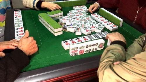 吃瓜打麻将网红视频