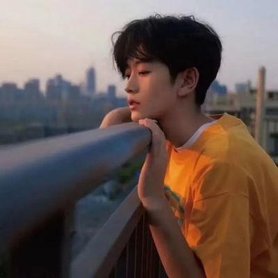 男网红吃瓜名字大全霸气,揭秘男网红吃瓜名字大全的霸气风采