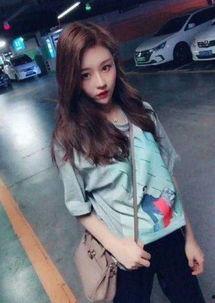 网红吃瓜换衣服图片大全,时尚与趣味并存的美图大赏