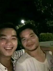 扒哥吃瓜 网红黑料在线观看,揭秘网红黑料，在线观看揭秘瞬间