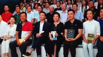 网曝吃瓜热门新闻,吃瓜群众热议，揭秘事件背后真相